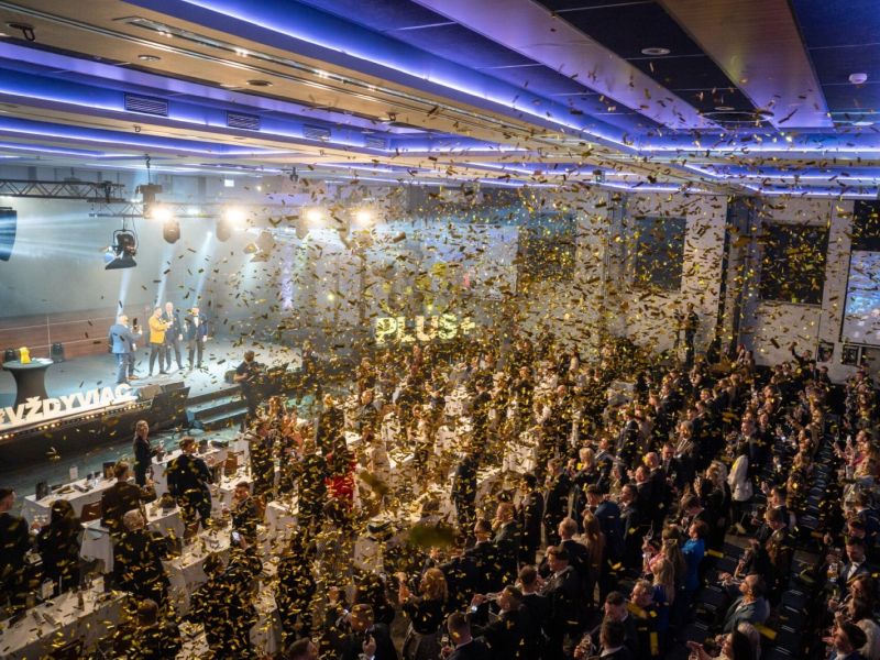 Konfety na firemnej akcii